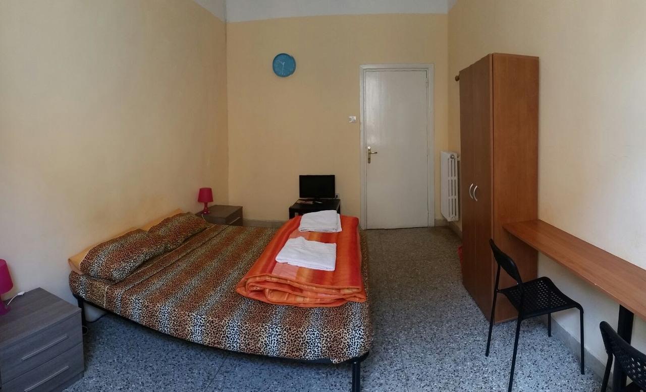 Medusa Affittacamere Livorno Bagian luar foto
